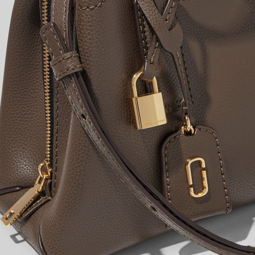 Marc Jacobs The Editor ? Night Owl