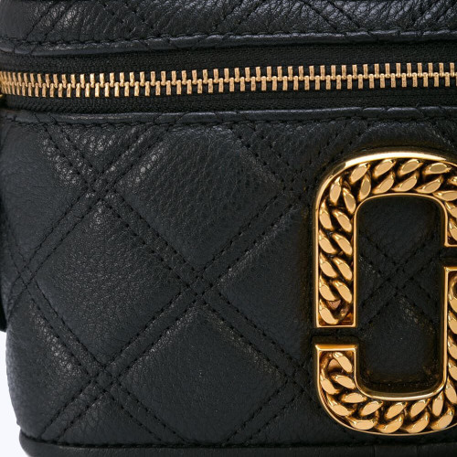 Marc Jacobs The Status Black