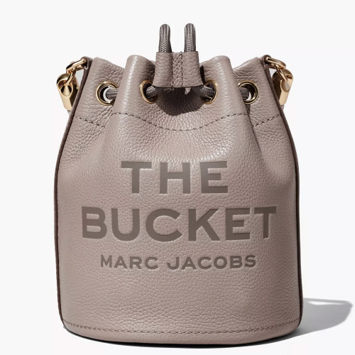 Marc Jacobs The Leather Bucket Bag Cement