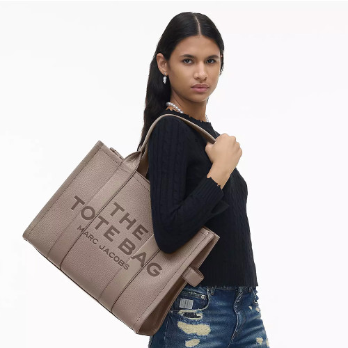 Marc Jacobs The Leather Large Tote Bag Cement