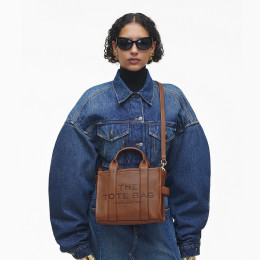 Marc Jacobs The Leather Small Tote Bag Argan Oil