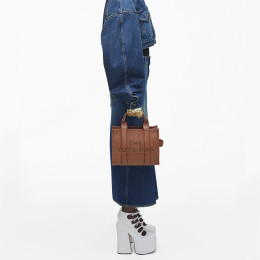 Marc Jacobs The Leather Small Tote Bag Argan Oil