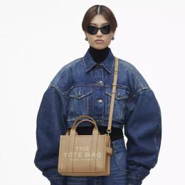 Marc Jacobs The Leather Small Tote Bag Camel