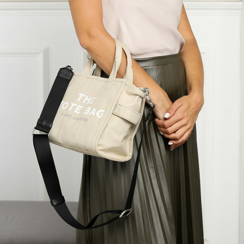 Marc Jacobs The Medium Tote Bag Beige
